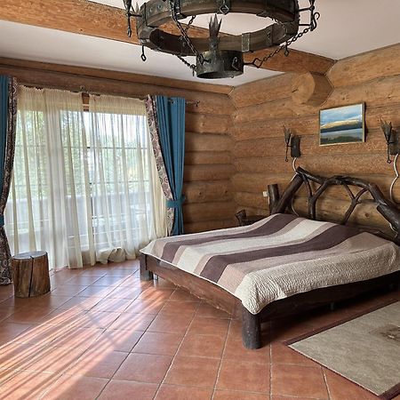 Фільварок Кмитів Velyki Kosharishcha Exterior foto